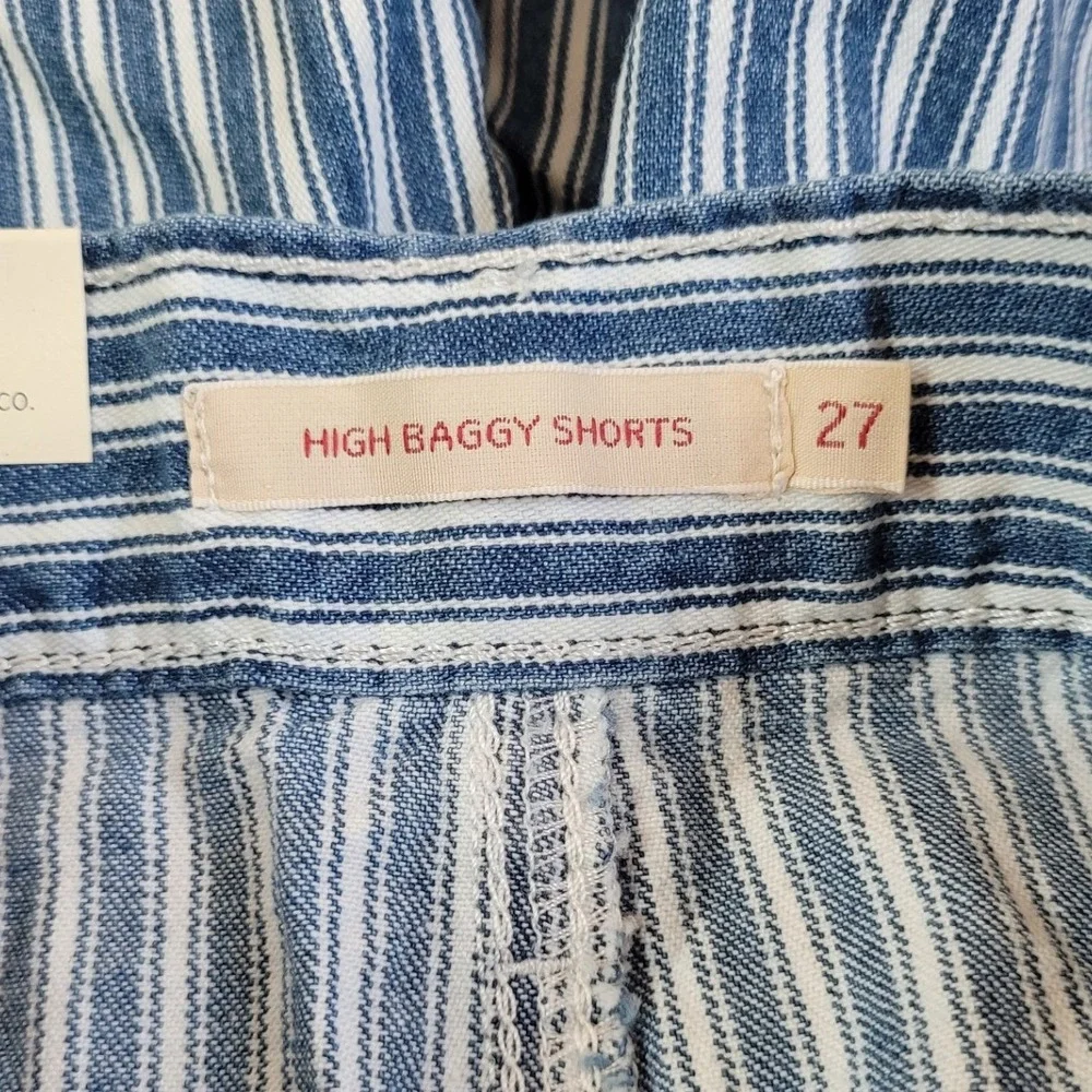 LEVI'S 27 Stripe High Rise Baggy Shorts Women